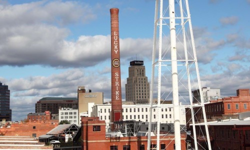 a clock tower in a city